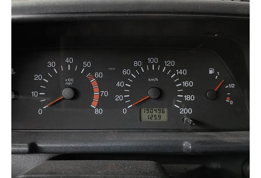 АВИЛОН - ВАЗ (Lada) 2110 21102 MT (79 л.с.) 21101-81 Серебристый - slide 10