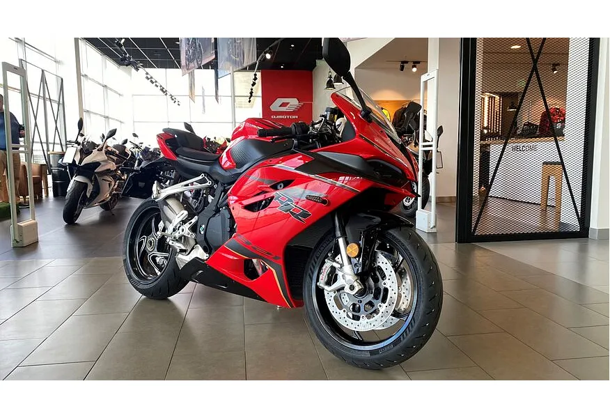 LIVE. Слайд №2