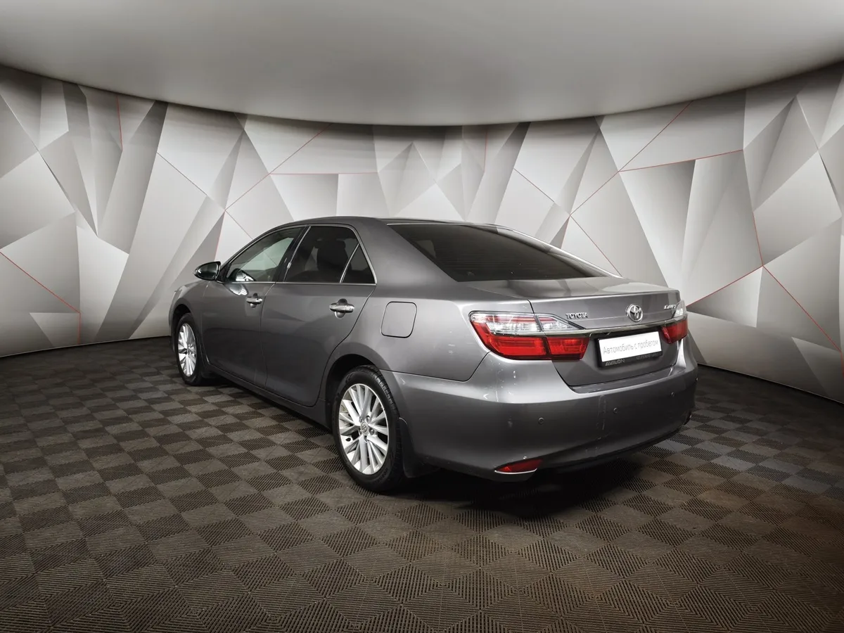 Toyota Camry 2.5 AT (181 л.с.) Серый в АВИЛОН. Слайд №4