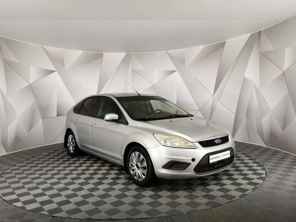 Ford Focus 1.6 MT (101 л.с.) Серебристый в АВИЛОН. Слайд №3