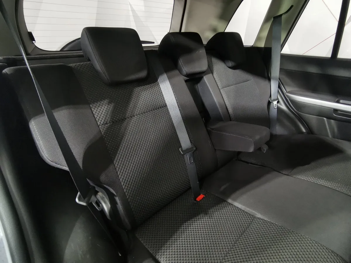 Suzuki Grand Vitara 2.0 AT AWD (140 л.с.) Черный в АВИЛОН. Слайд №16