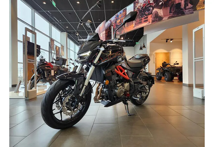 АВИЛОН - QJMOTOR SRK 400 400 см³ (41 л.с.) (41) 400 - slide 8819969