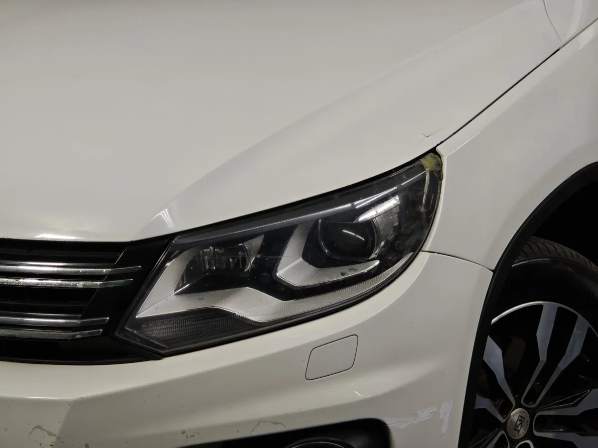 Volkswagen Tiguan 2.0 TDI 4Motion AT (140 л.с.) Track & Style Белый в АВИЛОН. Слайд №10