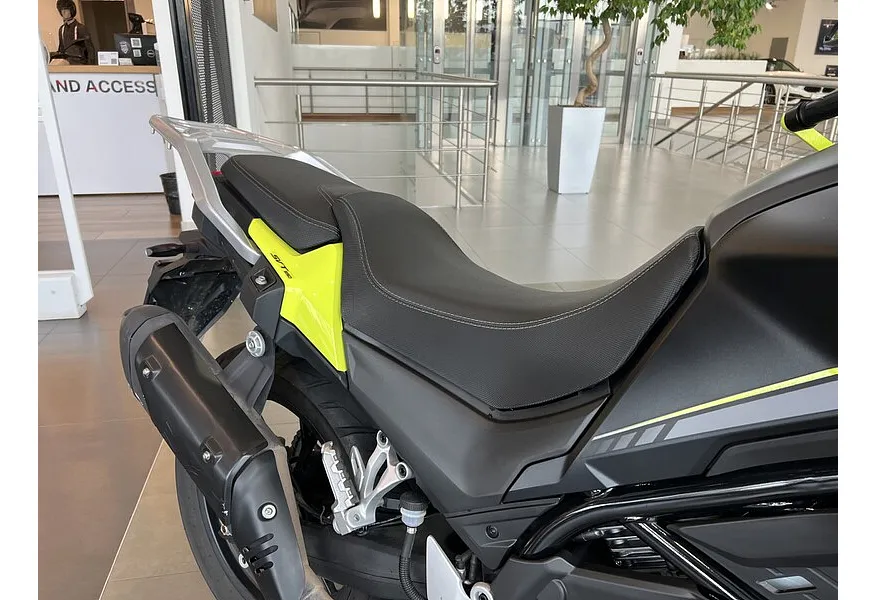 QJMOTOR SVT 650 645 см³ (76 л.с.) (76) 645 Белый в АВИЛОН. Слайд №8