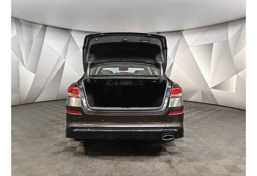 Kia Optima 2.0 AT (150 л.с.) Коричневый в АВИЛОН. Слайд №10