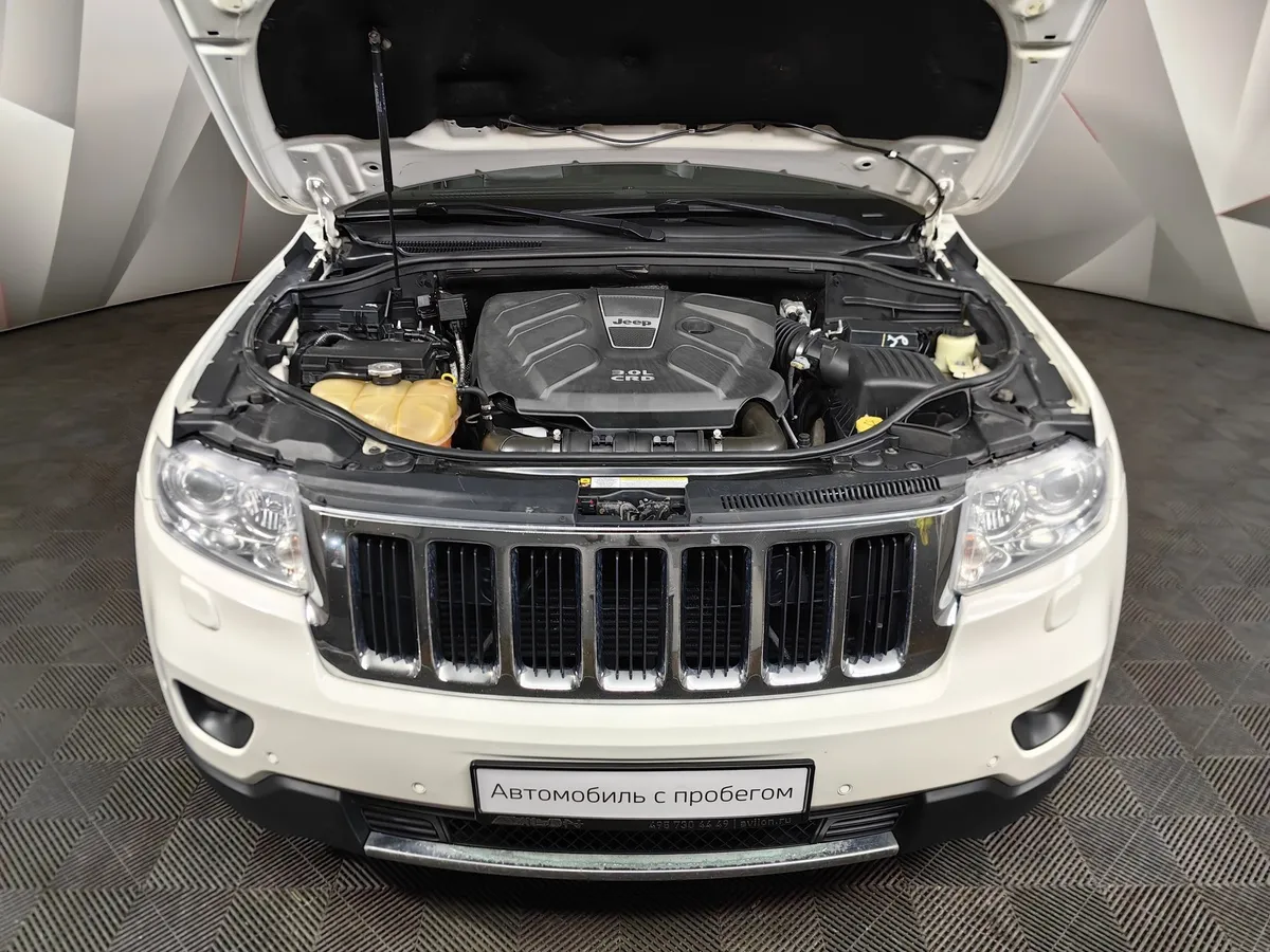 Jeep Grand Cherokee 3.0 TD AT (241 л.с.) Белый в АВИЛОН. Слайд №11