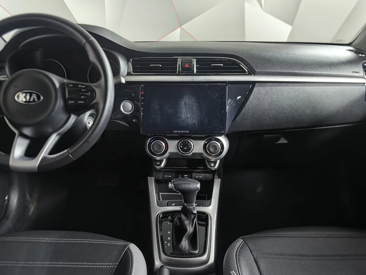 Kia Rio X-Line 1.6 AT (123 л.с.) Comfort Серый в АВИЛОН. Слайд №14