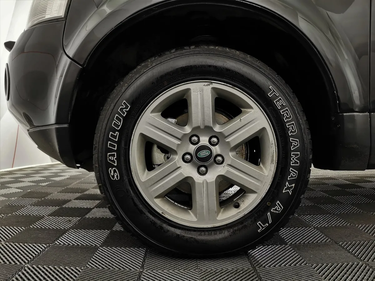 Land Rover Freelander 2.2 TD4 AT (150 л.с.) S Черный в АВИЛОН. Слайд №9