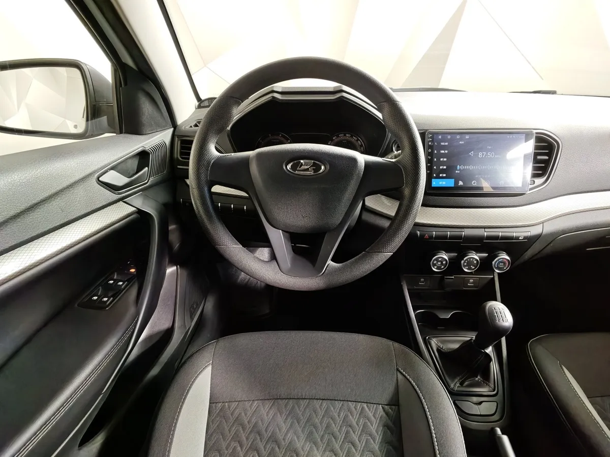 ВАЗ (Lada) Vesta 1.6 MT (106 л.с.) Белый в АВИЛОН. Слайд №20