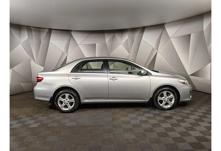 АВИЛОН - Toyota Corolla 1.6 AT (110 л.с.) Серебристый - slide 3