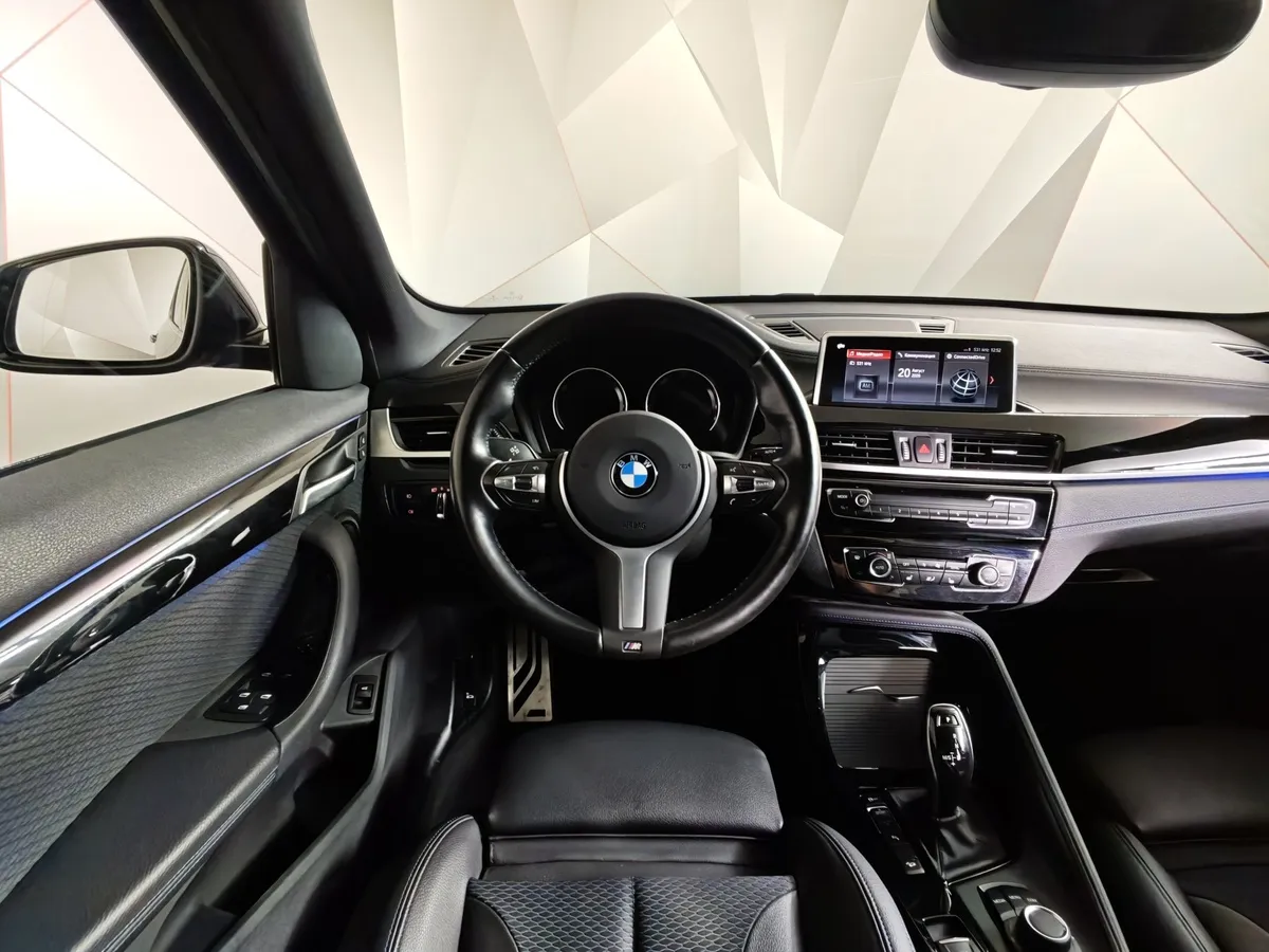 BMW X1 20i xDrive Steptronic AT (192 л.с.) M Sport Черный в АВИЛОН. Слайд №15