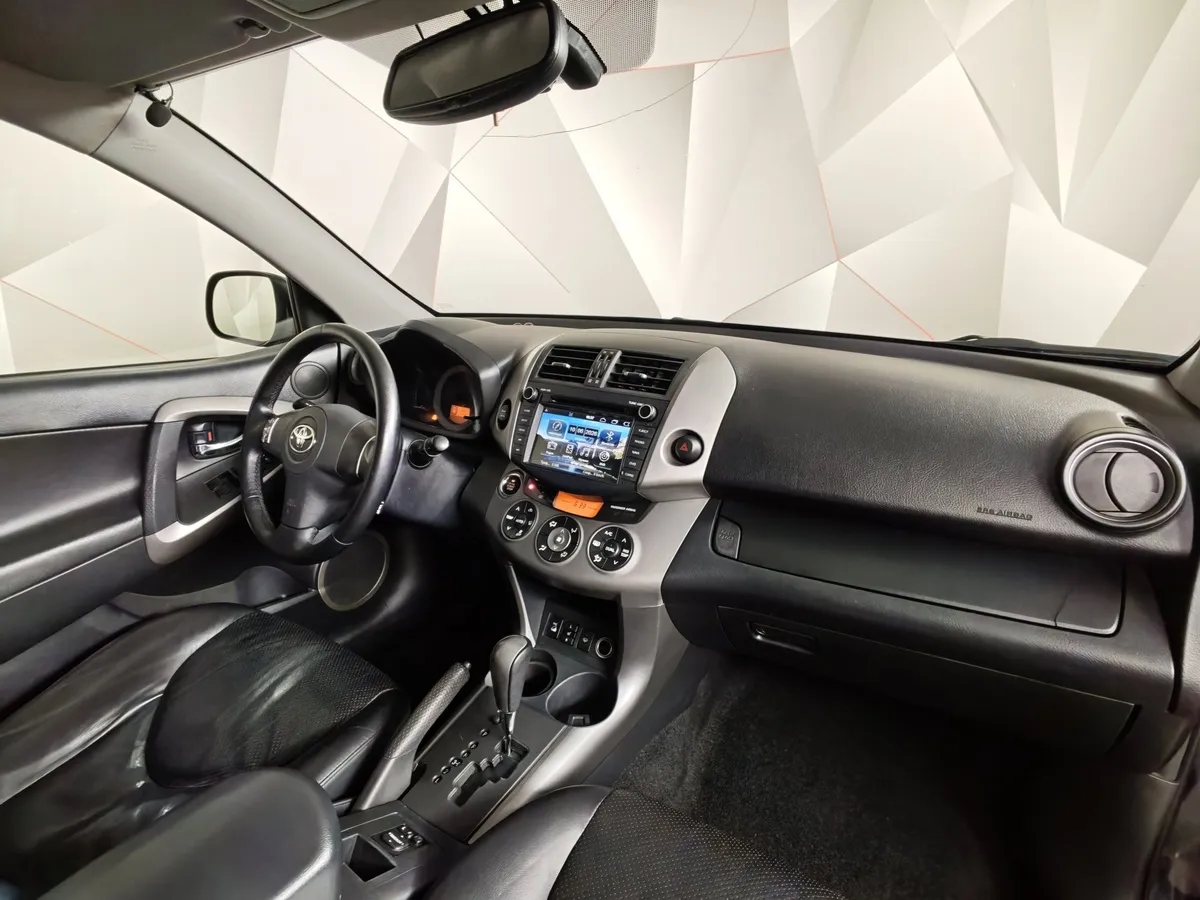 Toyota RAV4 2.4 CVT AWD (170 л.с.) Черный в АВИЛОН. Слайд №12