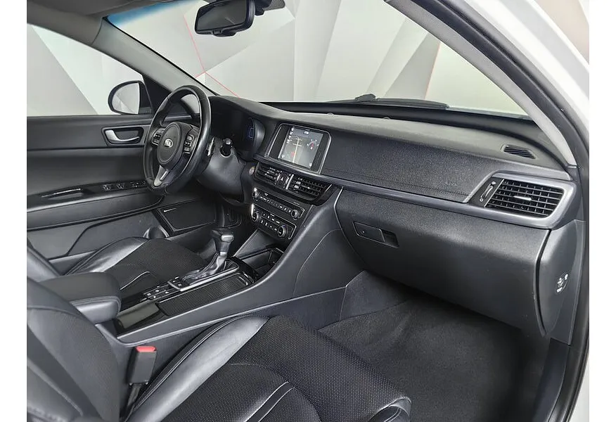 АВИЛОН - Kia Optima 2.4 GDI AT (188 л.с.) Luxe Белый - slide 10