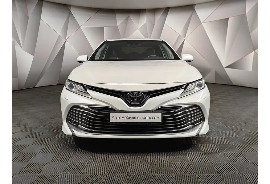 Toyota Camry 2.5 AT (181 л.с.) Классик Белый в АВИЛОН. Слайд №7