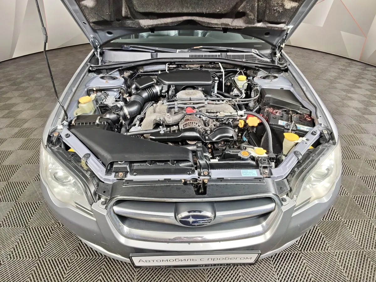 Subaru Legacy 2.5 AT 4WD (173 л.с.) Серый в АВИЛОН. Слайд №10