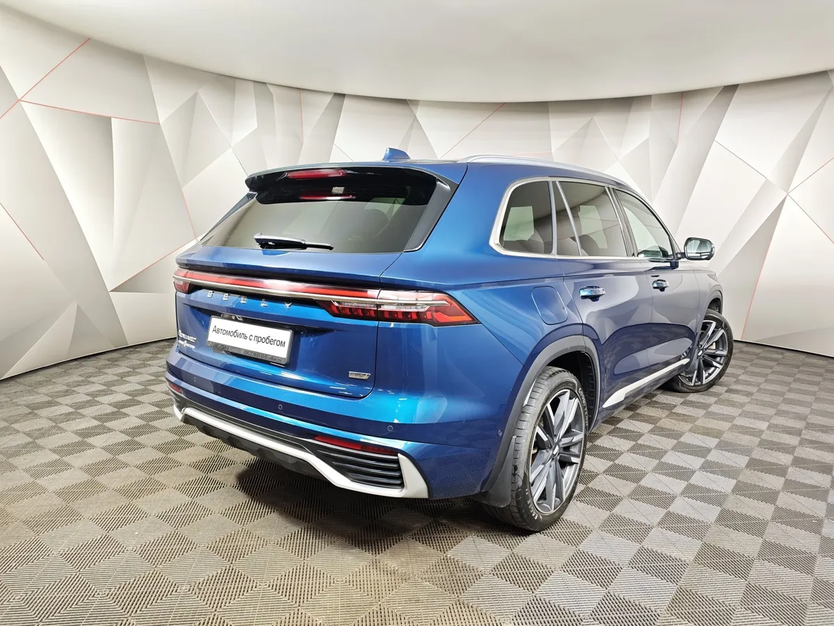 Geely Monjaro 2.0T 8AT 4WD (238 л.с.) Exclusive Синий в АВИЛОН. Слайд №2
