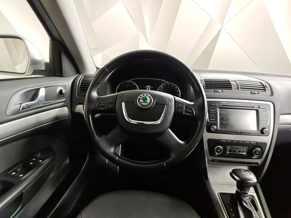 Skoda Octavia 1.8 TSI AT (152 л.с.) Серебристый в АВИЛОН. Слайд №20