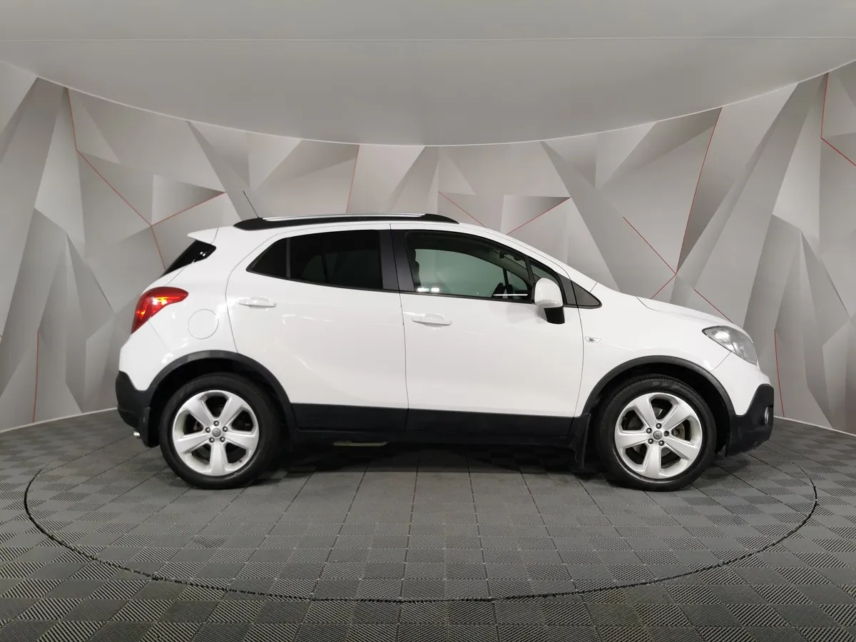 Opel Mokka 1.8 AT AWD (140 л.с.) Cosmo Белый в АВИЛОН. Слайд №6