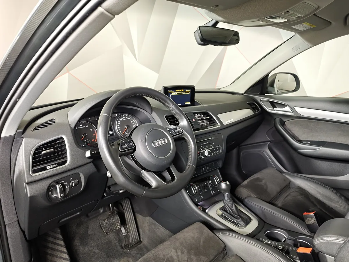 Audi Q3 2.0 TFSI S tronic quattro (180 л.с.) Sport Серый в АВИЛОН. Слайд №18