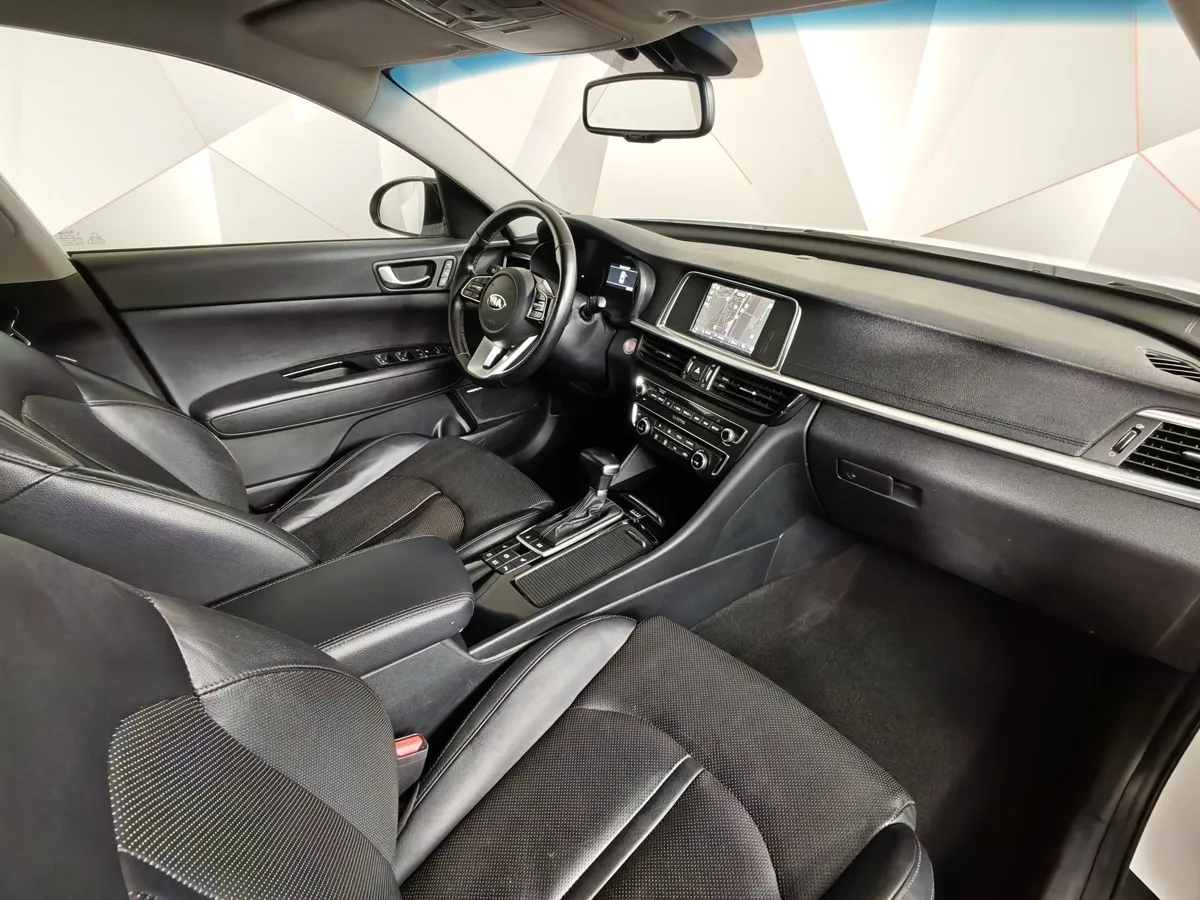 Kia Optima 2.0 AT (150 л.с.) Fleet Белый в АВИЛОН. Слайд №12