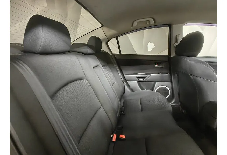 Mazda 3 1.6 AT (105 л.с.) Серый в АВИЛОН. Слайд №13