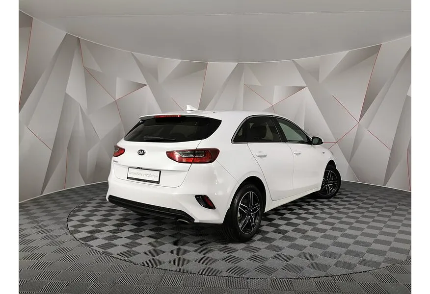 LIVE. Слайд №8