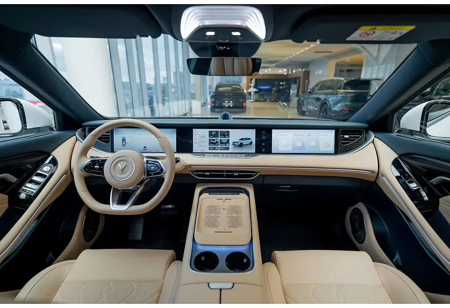 LIVE. Слайд №4