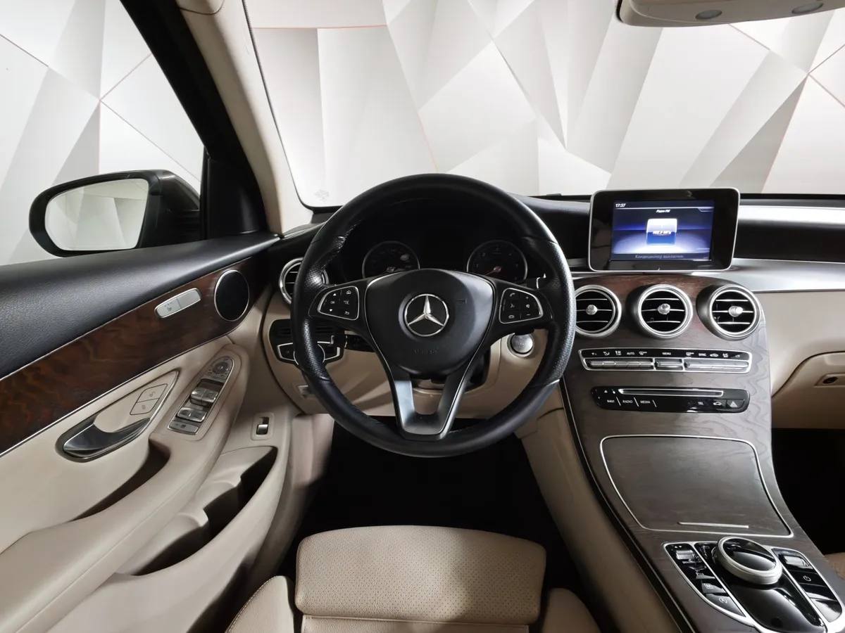 Mercedes-Benz GLC 220 d 9G-TRONIC 4MATIC (170 л.с.) Особая серия Коричневый в АВИЛОН. Слайд №19