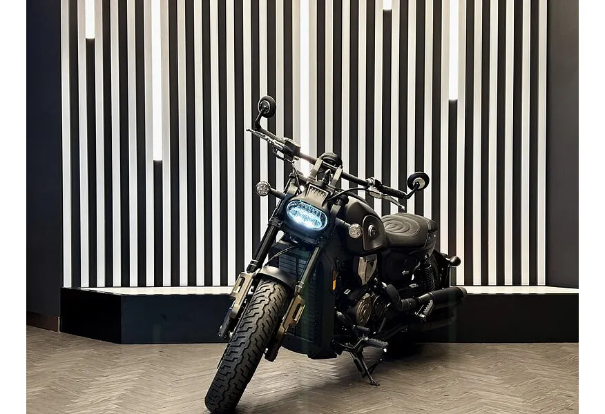 АВИЛОН - QJMOTOR SRV 600V 561 см³ (68 л.с.) (68) 561 Черный - slide 0