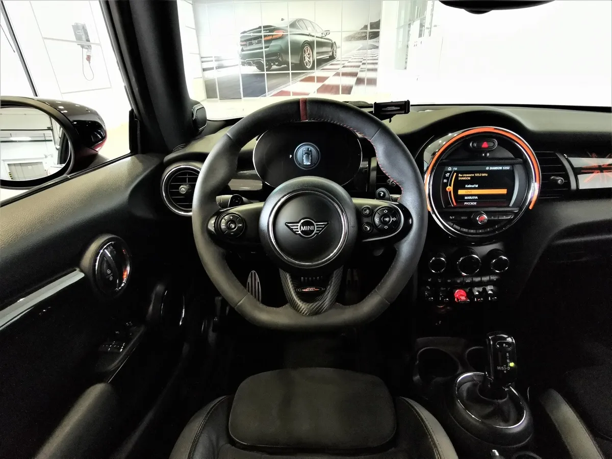 MINI 3 двери JCW 2.0 MT (231 л.с.) Оранжевый в АВИЛОН. Слайд №14
