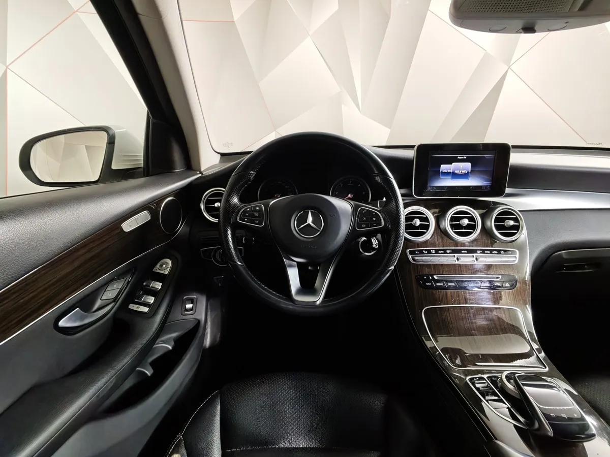 Mercedes-Benz GLC 220 d 9G-TRONIC 4MATIC (170 л.с.) Особая серия Белый в АВИЛОН. Слайд №19