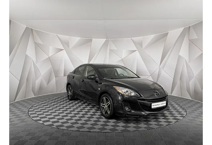 Mazda 3 1.6 AT (105 л.с.) Черный в АВИЛОН. Слайд №3
