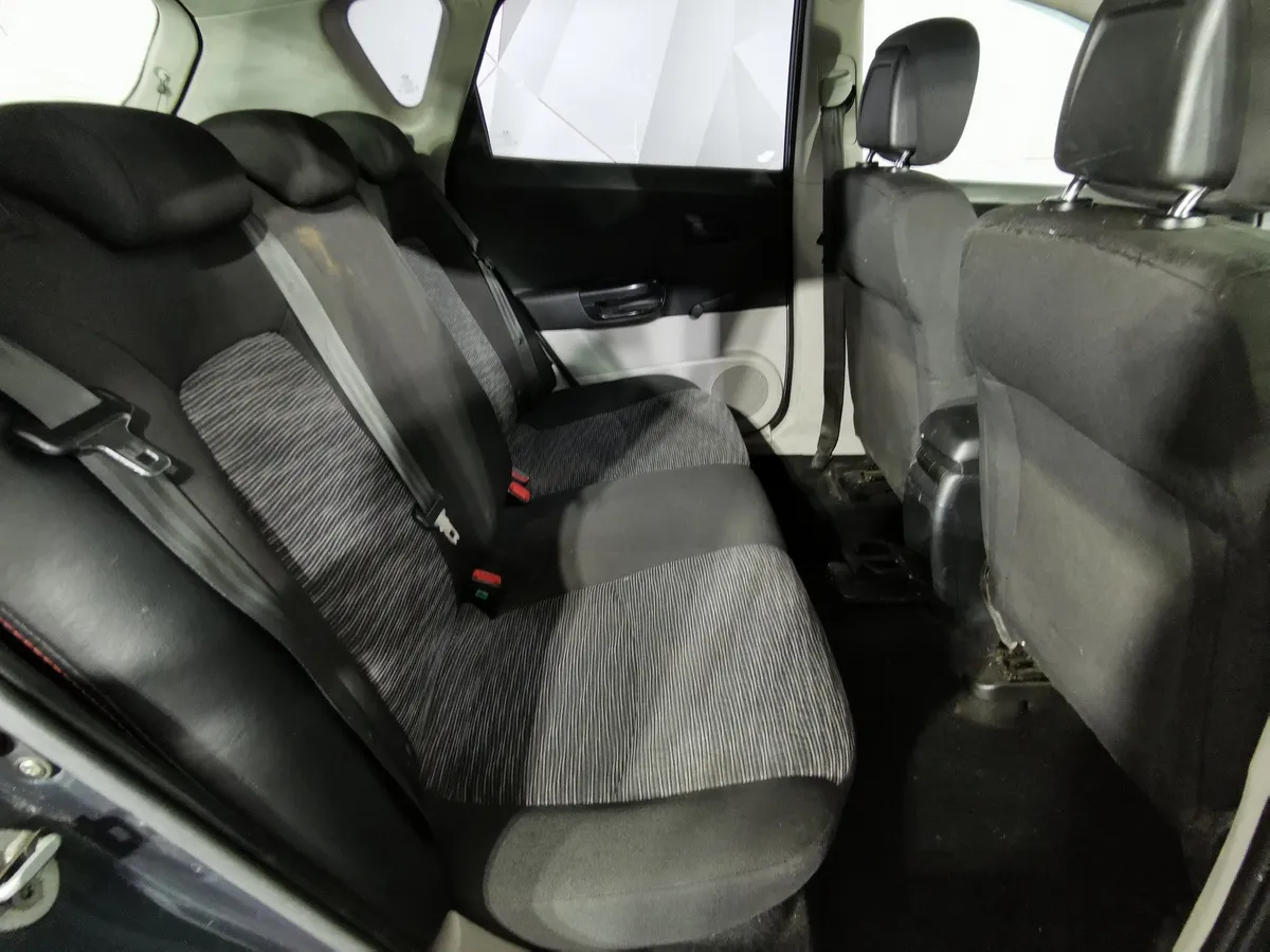 Kia Ceed 1.4 MT (109 л.с.) Зеленый в АВИЛОН. Слайд №15