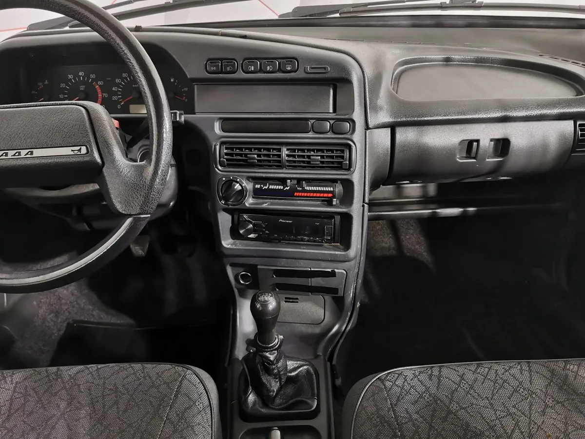 ВАЗ (Lada) 2115 1.5 MT (76 л.с.) Зеленый в АВИЛОН. Слайд №14
