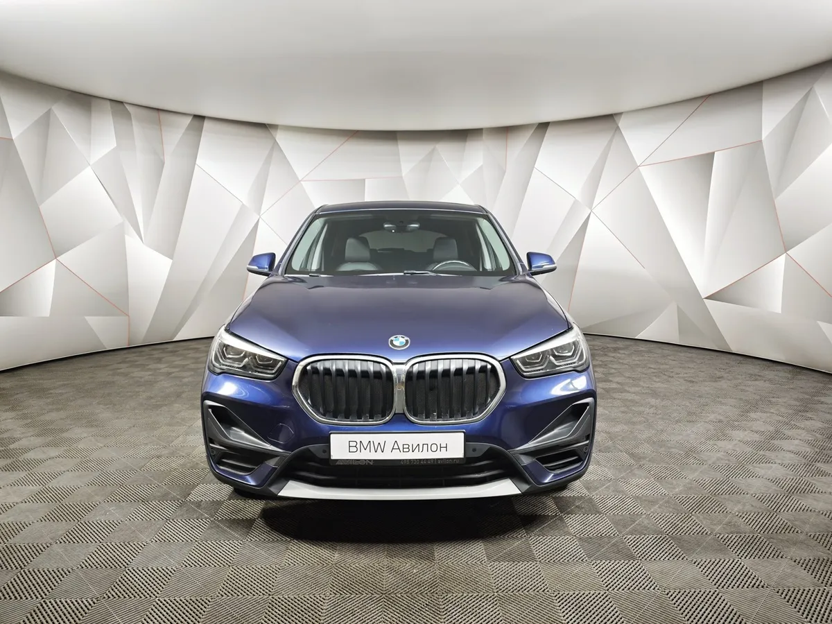 BMW X1 20i xDrive (192 л.с.) Advantage Синий в АВИЛОН. Слайд №3