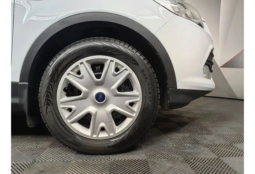 Ford Kuga 1.6 EcoBoost MT (150 л.с.) Trend Белый в АВИЛОН. Слайд №9 Ford Kuga 1.6 EcoBoost MT (150 л.с.) Trend Белый в АВИЛОН. Слайд №9