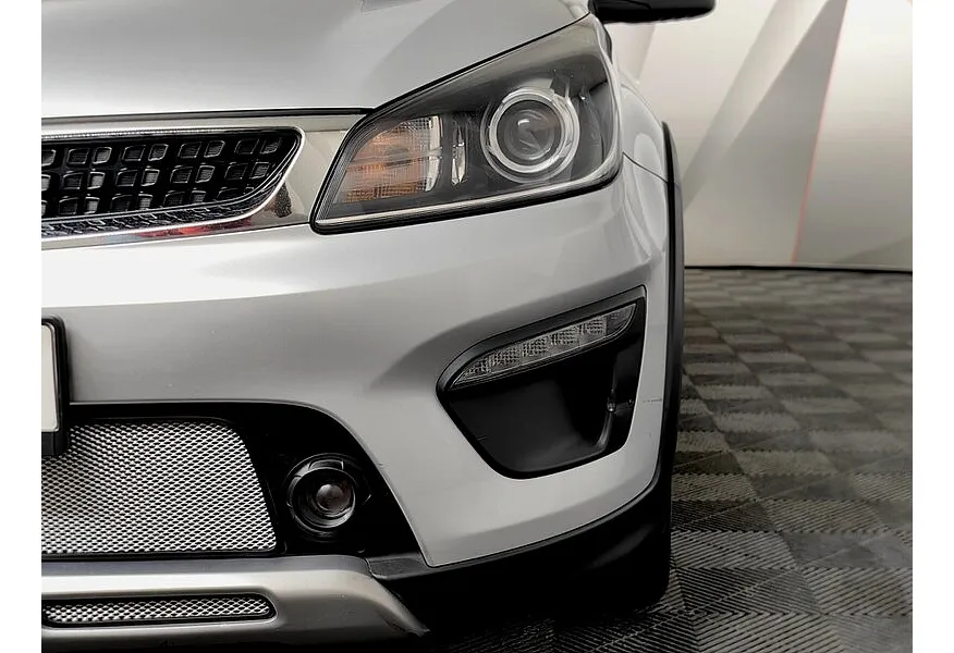 Kia Rio X-Line 1.6 AT (123 л.с.) Premium Серебристый в АВИЛОН. Слайд №10