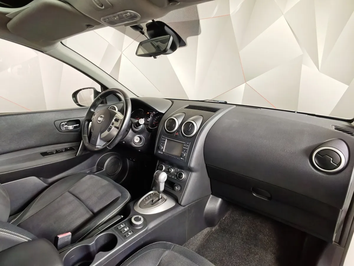 Nissan Qashqai + 2 2.0 CVT AWD (141 л.с.) Белый в АВИЛОН. Слайд №11