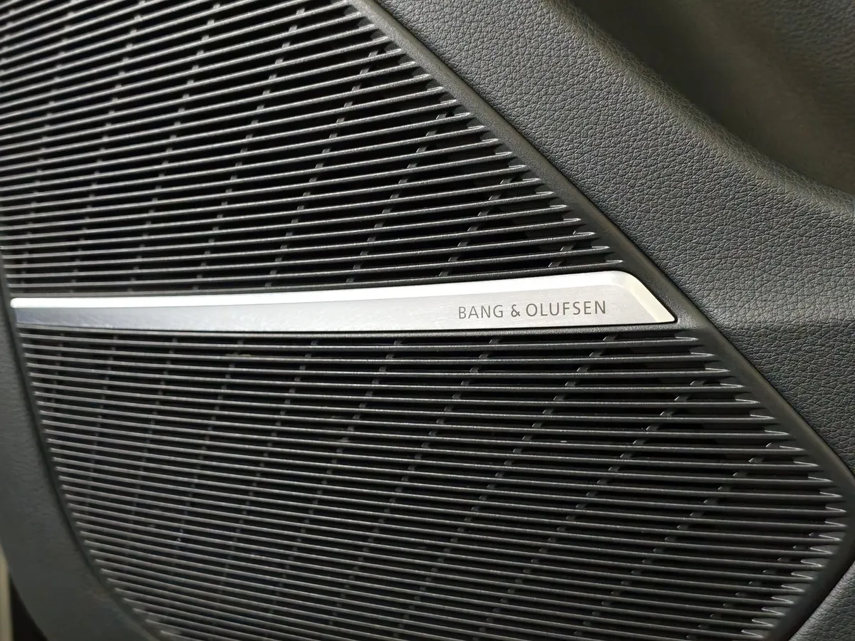 Audi Q7 3.0 TDI Tiptronic quattro (249 л.с.) Белый в АВИЛОН. Слайд №24