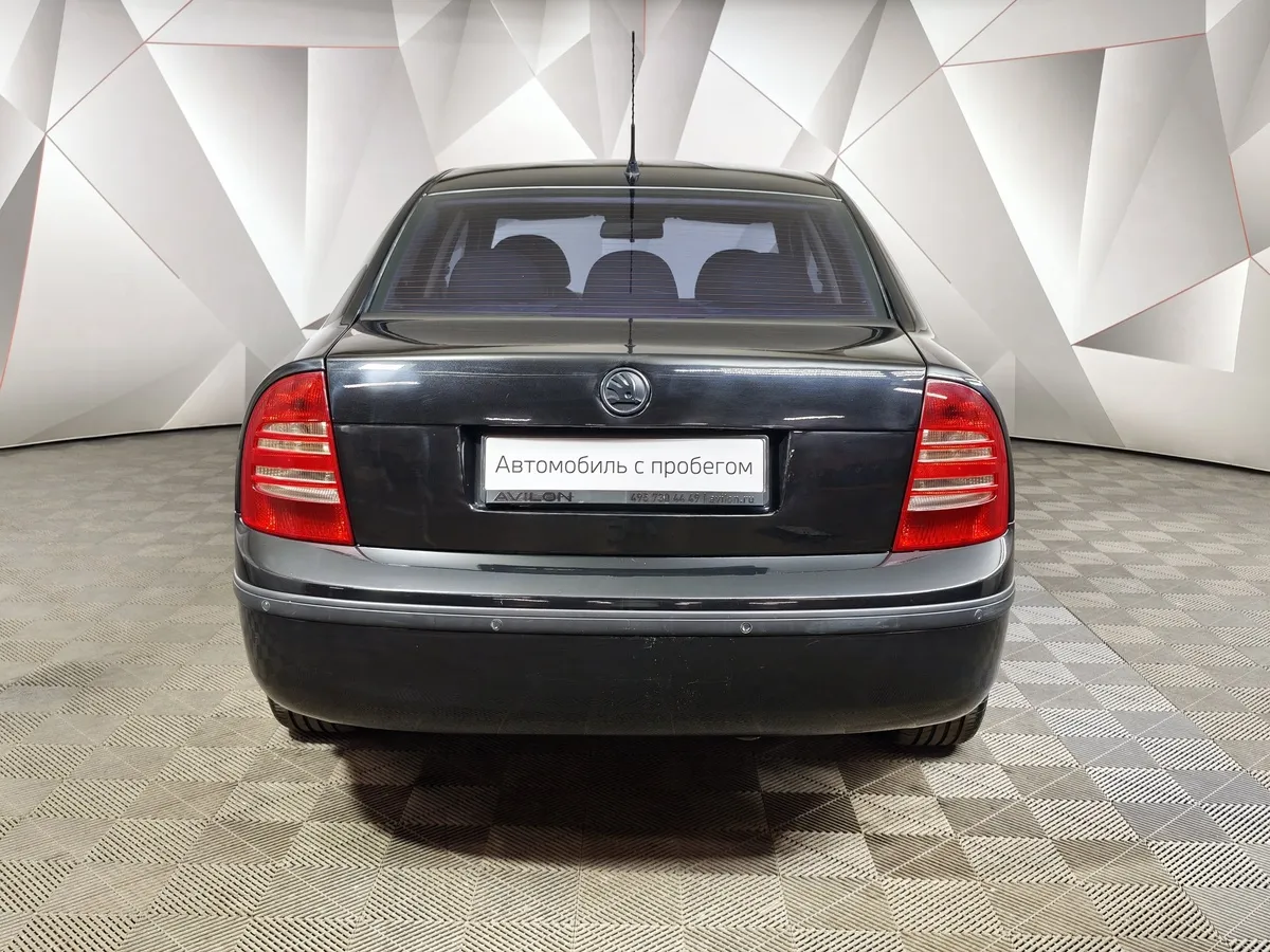 Skoda Superb 1.8T MT (150 л.с.) Черный в АВИЛОН. Слайд №8