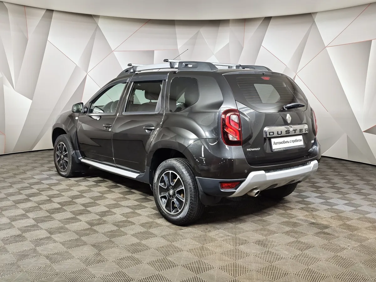 Renault Duster 2.0 AT 4x4 (143 л.с.) Черный в АВИЛОН. Слайд №4