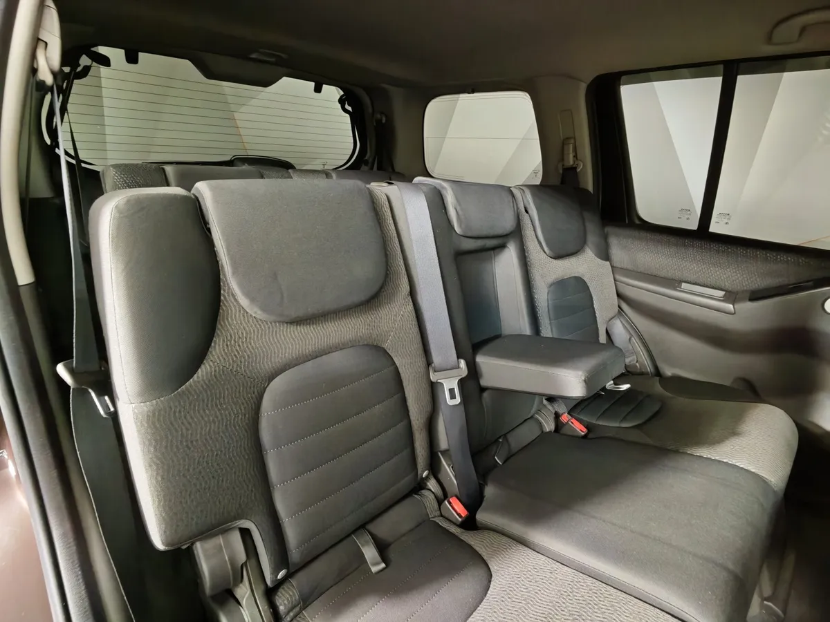 Nissan Pathfinder 2.5 dCi Turbo AT AWD (190 л.с.) Фиолетовый в АВИЛОН. Слайд №17