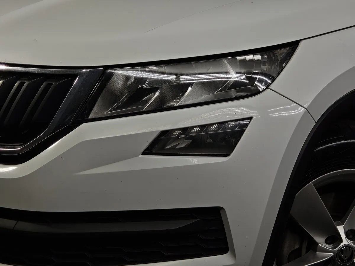 Skoda Kodiaq 1.4 TSI DSG 4X4 (150 л.с.) Белый в АВИЛОН. Слайд №10