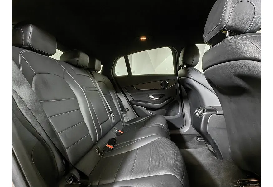 Mercedes-Benz GLC Купе 220 d 9G-TRONIC 4MATIC (194 л.с.) Premium Серебристый в АВИЛОН. Слайд №16