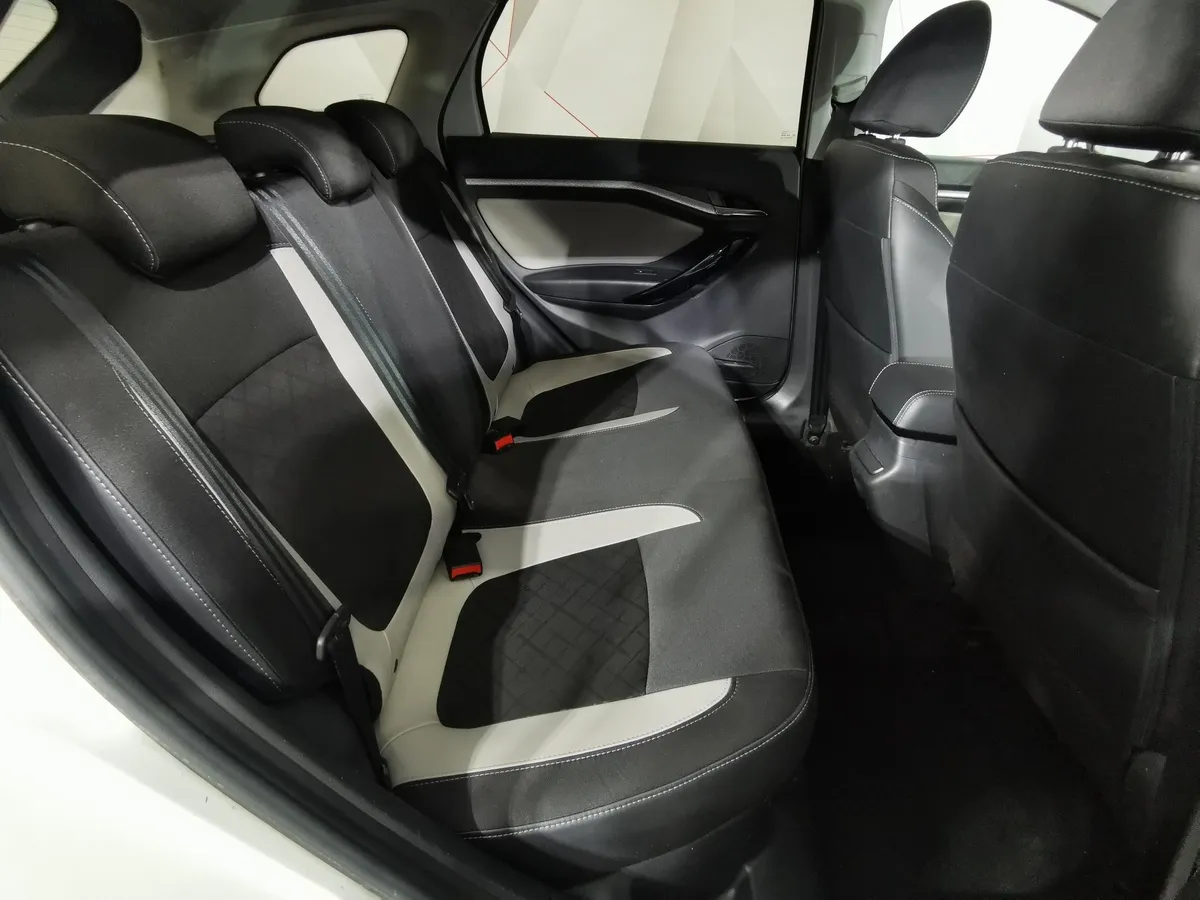 ВАЗ (Lada) Vesta 1.8 AMT (122 л.с.) Белый в АВИЛОН. Слайд №14