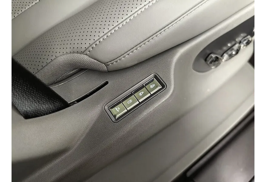 Denza N9 2.0h 8AT 2WD (925 л.с.) Premium Белый в АВИЛОН. Слайд №26