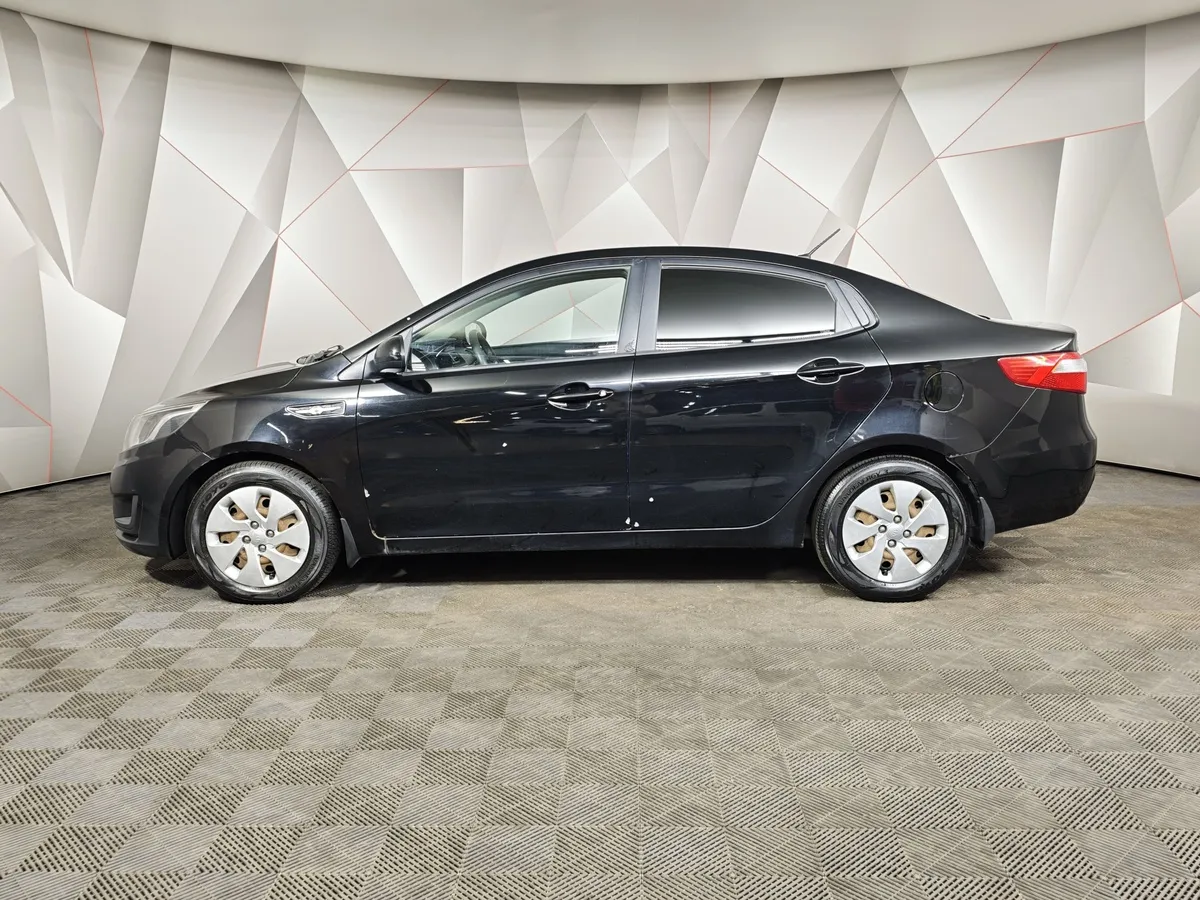 Kia Rio 1.4 MT (107 л.с.) Черный в АВИЛОН. Слайд №5