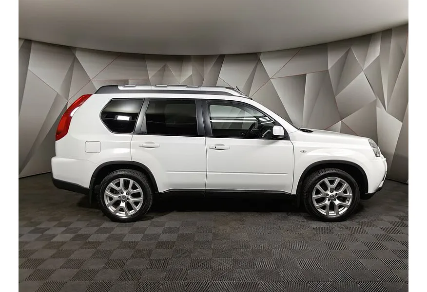 Nissan X-Trail 2.0 CVT AWD (141 л.с.) Белый в АВИЛОН. Слайд №6