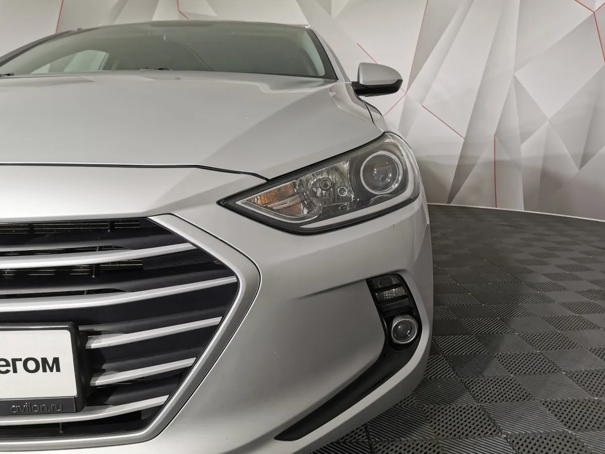 Hyundai Elantra 1.6 AT (128 л.с.) Aсtive (CA4) Серебристый в АВИЛОН. Слайд №10