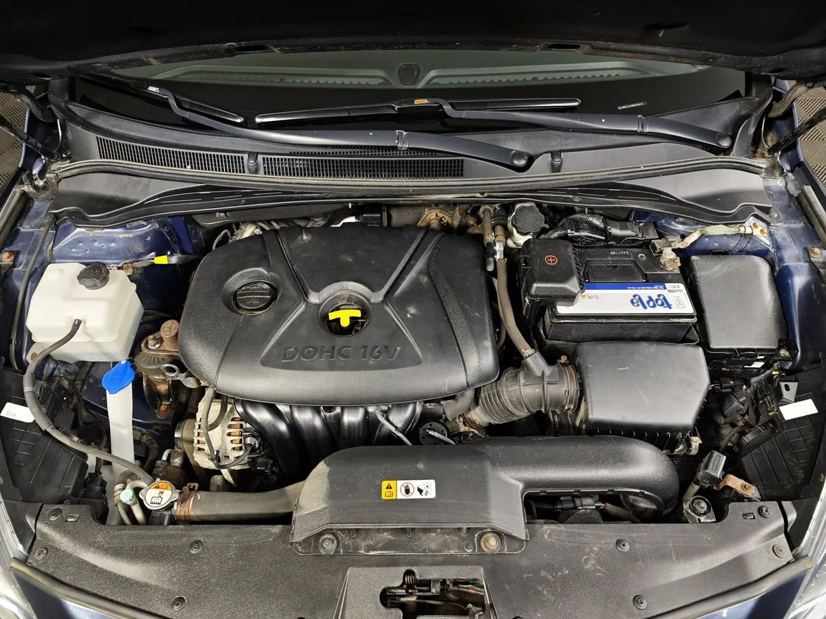 Hyundai i40 2.0 AT (150 л.с.) Comfort Синий в АВИЛОН. Слайд №11